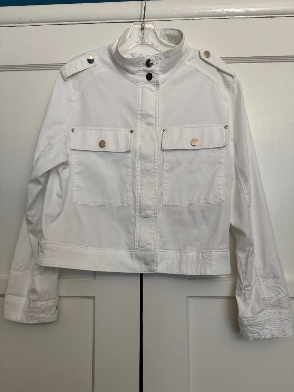 White House Black Market White Cotton Utility Jacket with Snap Details Size M